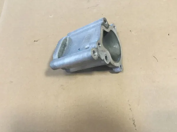 Salida de cabeza de cilindro Jeep Wrangler JL 2018- 2.0 T 05048284AB image 4