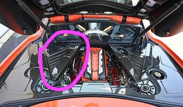 Couvercle de moteur gauche Chevrolet Corvette C8 2020- OEM 84769159 image 5