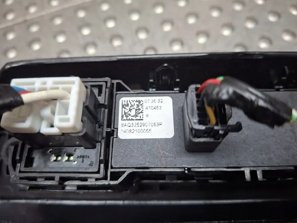 Cadre Radio OEM S26301821 pour Dacia Spring 2022- image 3