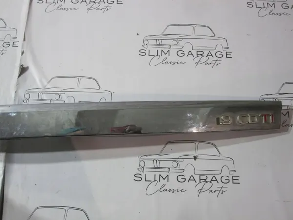 Opel Zafira B Bagagelucklist OEM 13137862 image 6
