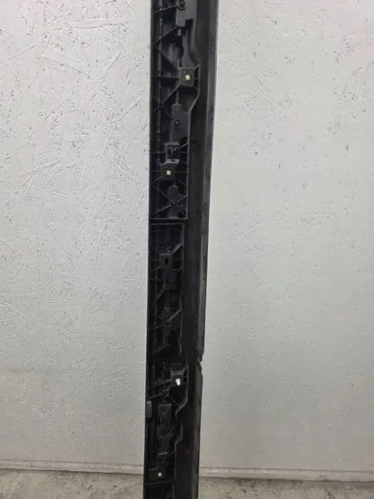 BMW M5 G30/F90 OEM 8064743 Hiilikuitukynnyslista image 6