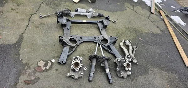 BMW Vorderer Träger OEM 6877320 - Gebraucht image 4
