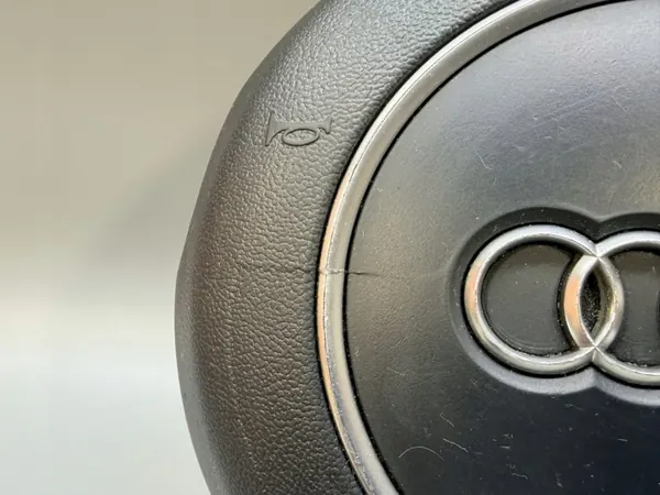 Audi A3 8V Fahrerairbag OEM 8V0880201AL image 3