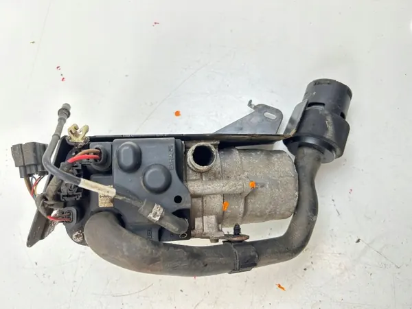 Stadsverwarming Land Rover Evoque II OEM K8D218K463BB image 3
