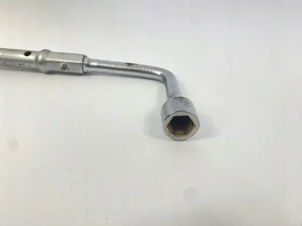 Clé de roue Mercedes OEM 1235810001 - Heyco image 3