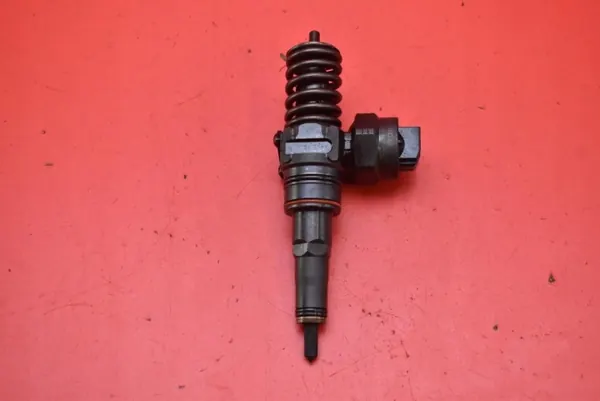 Pompe d'injection OEM 038130073J pour VW Golf 4 1.9 TDI image 2