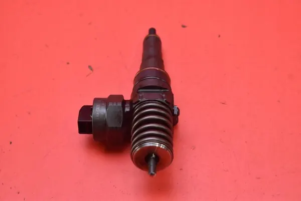 Pompe d'injection OEM 038130073J pour VW Golf 4 1.9 TDI image 3