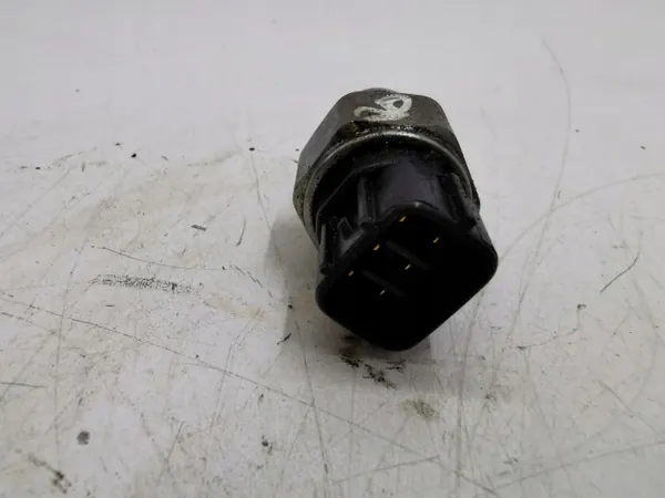 Sensor Pressão Combustível Toyota OEM AMD104124 - Usado image 3