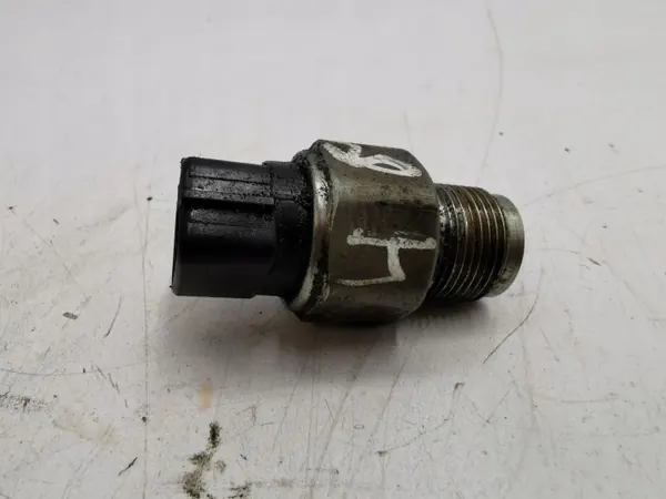 Sensor Pressão Combustível Toyota OEM AMD104124 - Usado image 4