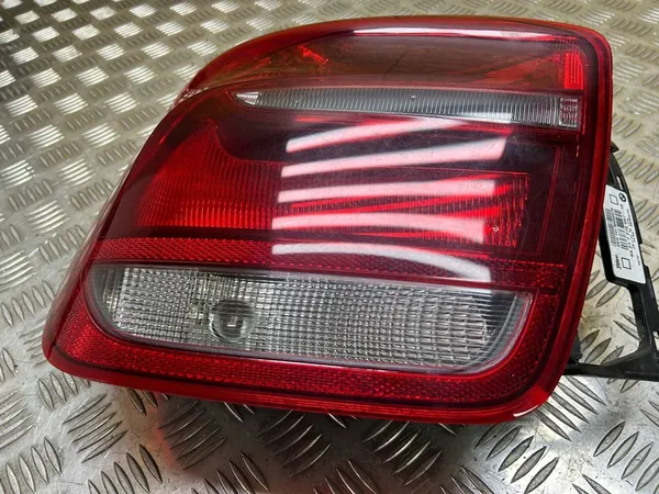 Luz trasera izquierda BMW 1 F20 F21 2013 OEM 63217270097 image 3