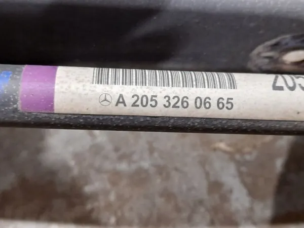 Travesaño trasero Mercedes-Benz OEM A2123503201 - Usado image 7