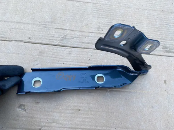 Bisagra capó Audi A1 82A derecha delantera OEM 82A823302 image 4