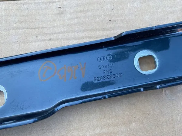 Bisagra capó Audi A1 82A derecha delantera OEM 82A823302 image 5