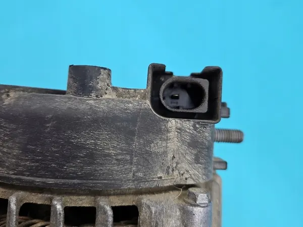 Generaattori Mercedes W212 2.2 CDI A0009068504 image 5