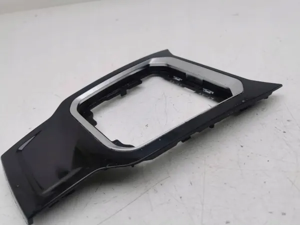 Cadre gauche Volkswagen T-Roc 2018 OEM 2GA711456A image 3