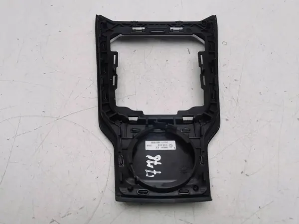 Cadre gauche Volkswagen T-Roc 2018 OEM 2GA711456A image 5