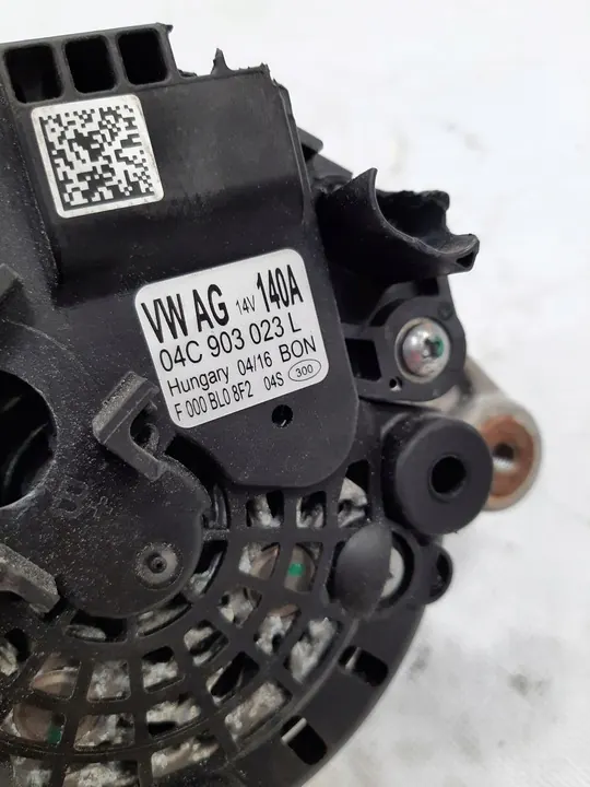 VW Audi Skoda Seat Vaihtovirtageneraattori 04C903023L image 4