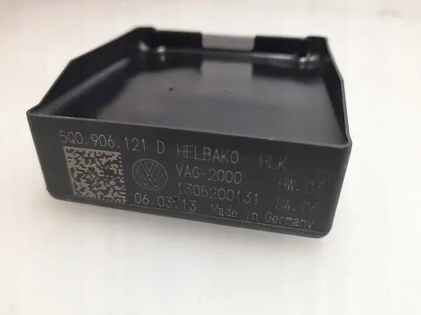 Module de contrôle de pompe à carburant AUDI A3 8V Q3 5Q0906121D image 5