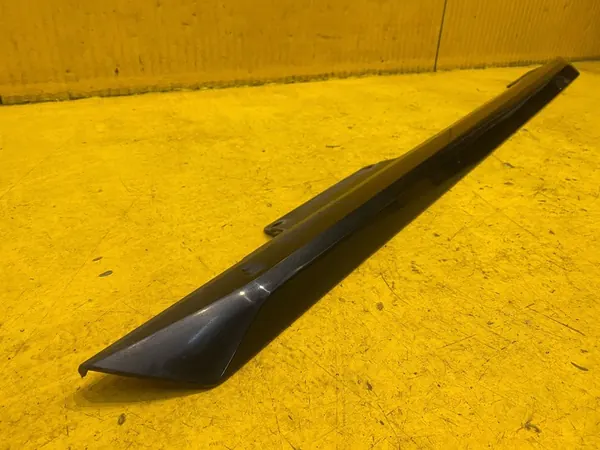 Skoda Fabia III HB Right Side Trim Monte Carlo 6V0853856 image 6