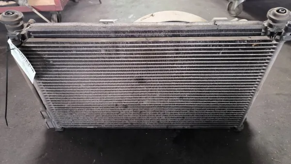 Radiateur d'eau 0130303900 1.8 TDCI Ford Focus MK1 image 2