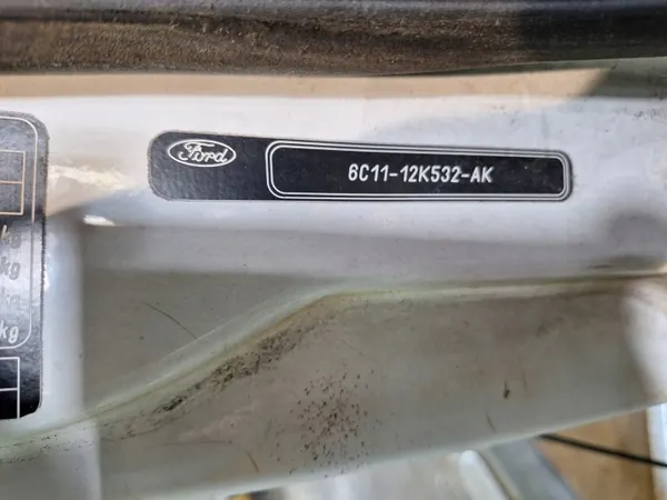 Secador AC Ford Transit MK7 OEM 6C1119E647 - Usado image 8