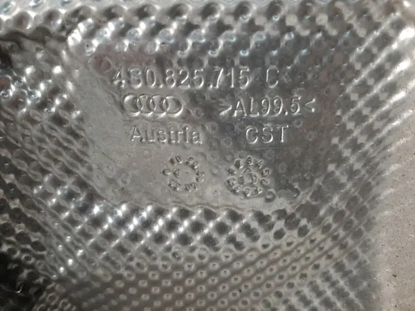OEM 4S0825689D Audi OE Vaimennin lämpösuoja image 6