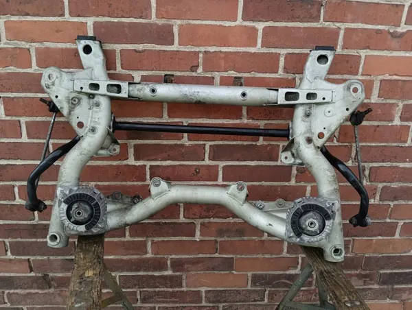 Framfjädring Mercedes W212 OEM - Begagnad del image 2