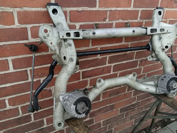 Framfjädring Mercedes W212 OEM - Begagnad del image 3