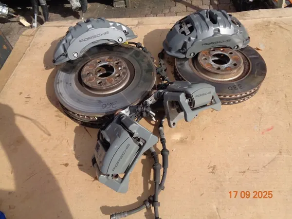 Porsche Macan 95B615105CA Bremsscheiben & Bremszangen image 9