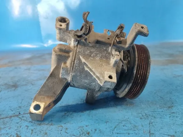 Compressore aria condizionata Subaru OE 73111FJ000 image 3