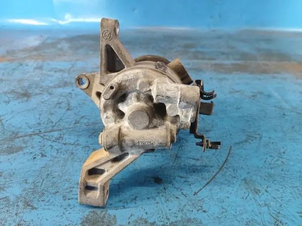 Compressore aria condizionata Subaru OE 73111FJ000 image 6