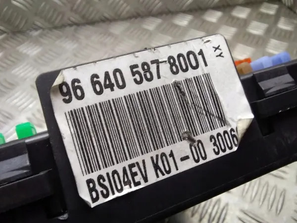 Module confort OEM 966405878001 pour Citroën C4 Grand Picasso image 3