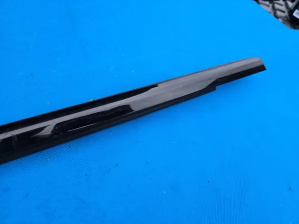 Junta cristal puerta trasera OEM QUA9064 lado derecho BMW 3 G21 image 4