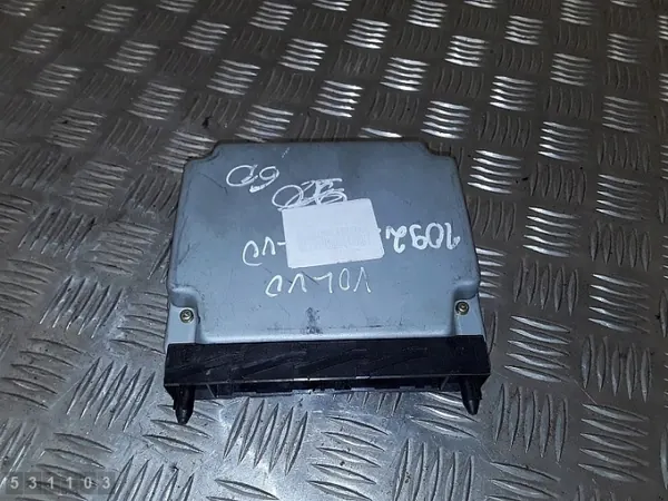 2001 Volvo S80 ECU MB0797008781 image 2
