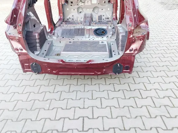 BMW U06 PAS TYŁ Panneau plancher arrière - Pièce OE d'occasion image 2