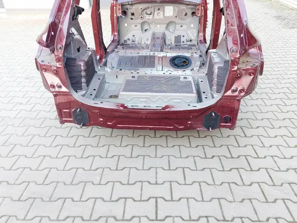 BMW U06 PAS TYŁ Panneau plancher arrière - Pièce OE d'occasion image 3