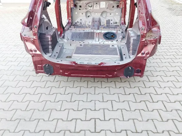 BMW U06 PAS TYŁ Panneau plancher arrière - Pièce OE d'occasion image 4