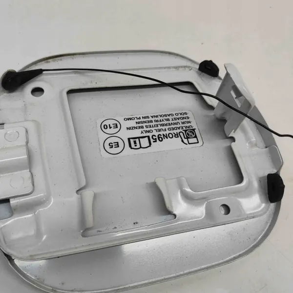 Bouchon de réservoir OEM 6485054P00 pour Suzuki Vitara image 6