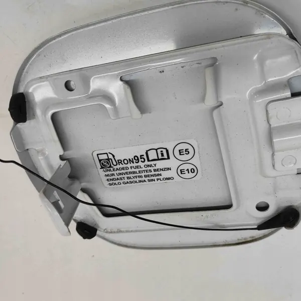 Bouchon de réservoir OEM 6485054P00 pour Suzuki Vitara image 7