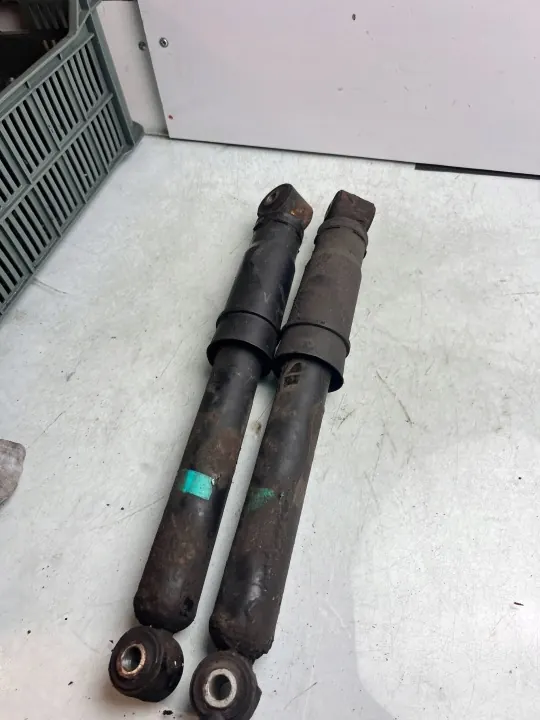 Opel Vivaro takajousitus OEM 655 image 5
