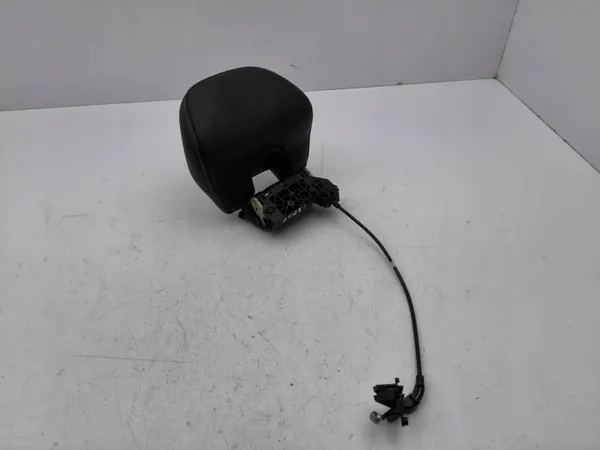Volvo V40 2013 Baksätes huvudstöd höger OEM H2152099 image 2