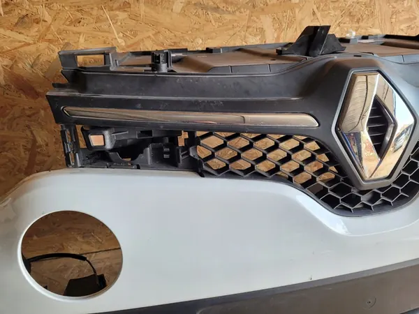 Paraurti anteriore RENAULT TWINGO III Originale 620222684R image 4