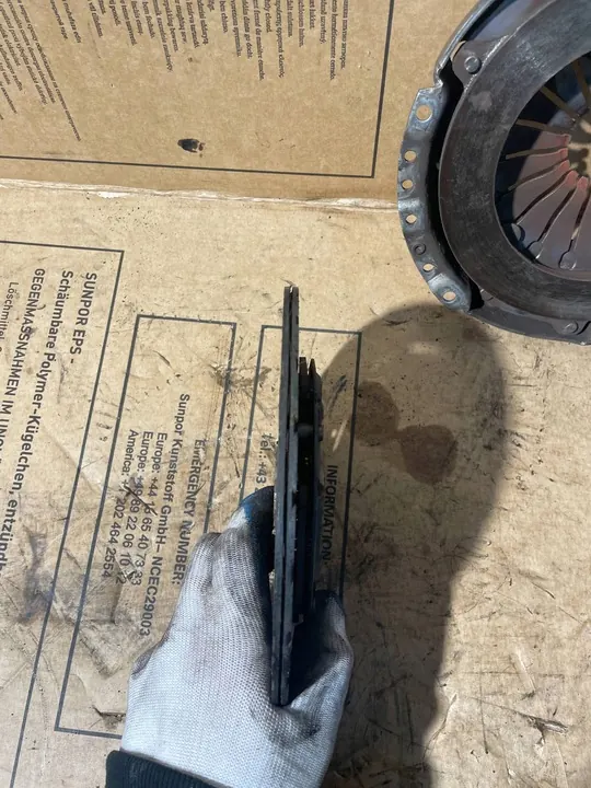 Plaque de pression d'embrayage Volkswagen Polo IV 2007 OEM 03D141031A image 6