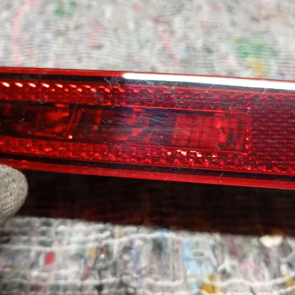 Réflecteur antibrouillard OEM 4M8945702A Droit Arrière Audi RSQ8 image 3