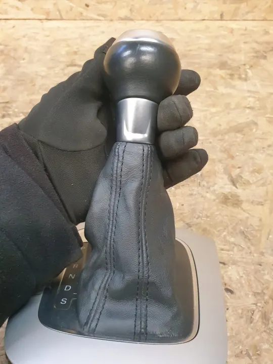 Cadre de levier de vitesse Audi Q3 8U S Tronic OEM image 5