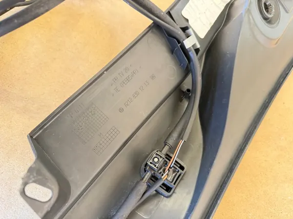 OEM A2128301213 vindrutetorkarrör för Mercedes image 5