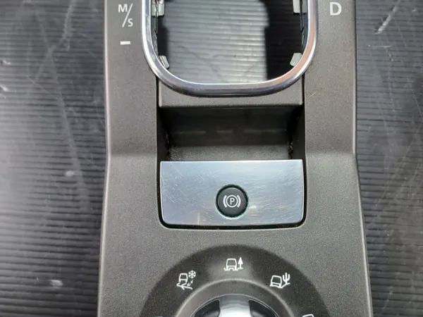 OEM AH3214B596AC Interruptor Suspensión Range Rover Sport L320 image 3