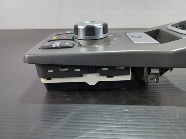 OEM AH3214B596AC Interruptor Suspensión Range Rover Sport L320 image 8