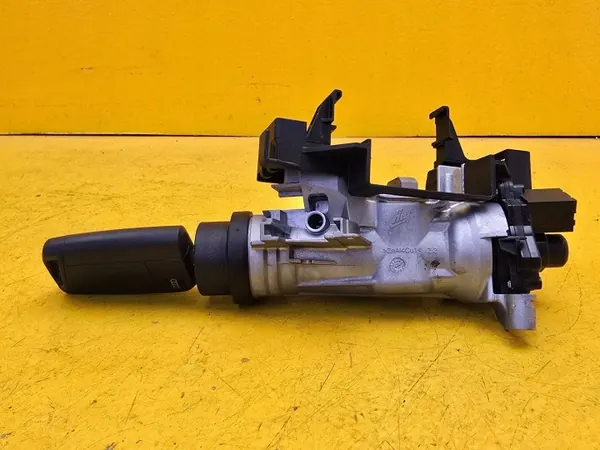 Gebrauchtes VW T-Cross Standteil OEM 1K0905851 image 4