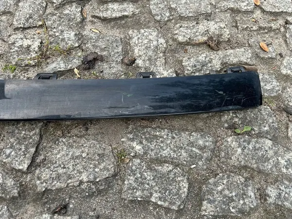 Acabamento de Para-choque Dianteiro Mercedes W205 C 205 Lift 19- AMG image 3